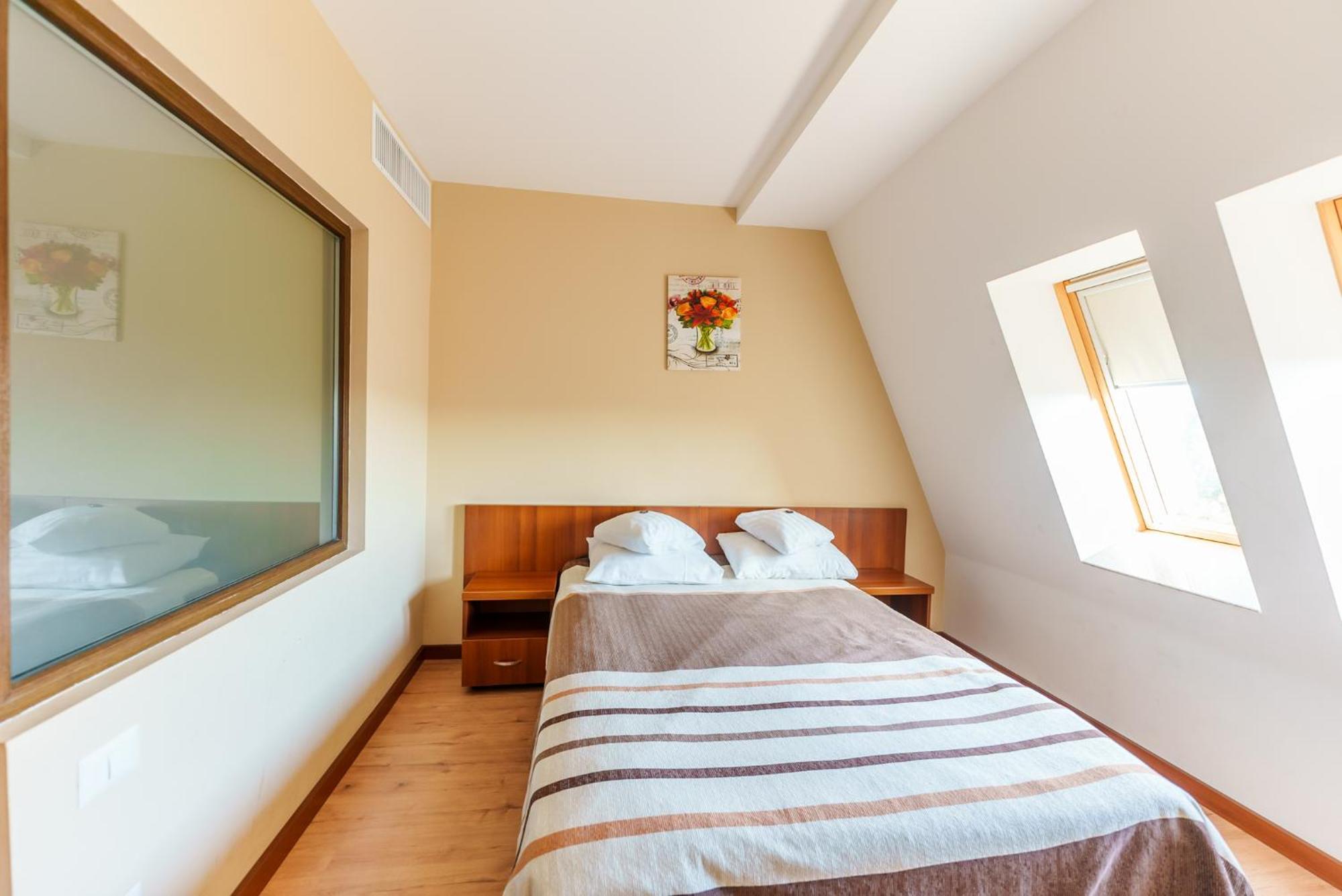 Hotel Crisana อาราด ภายนอก รูปภาพ